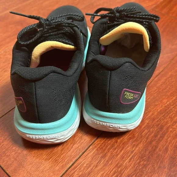 Like new. new balance running shoes. - Picture 3 of 5